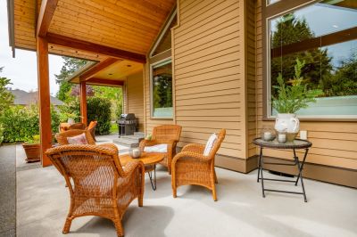 Improve Energy Efficiency with Wood Siding Repair!