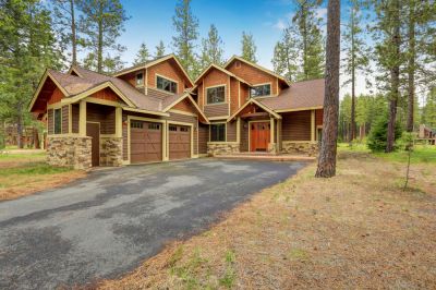 Improve the Curb Appeal of Your Home with Wood Siding Repair!